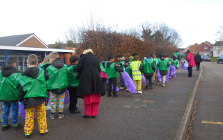 Thomas Hickman School litter pick