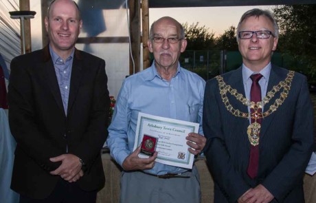 Best Container Garden - Silver Gilt